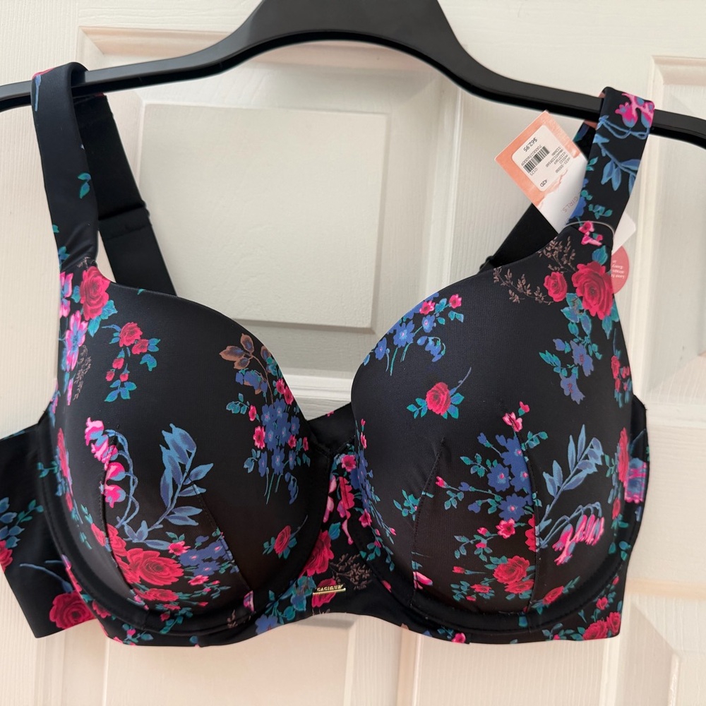 🆕 Cacique Black Floral Smooth LL Balconette Bra